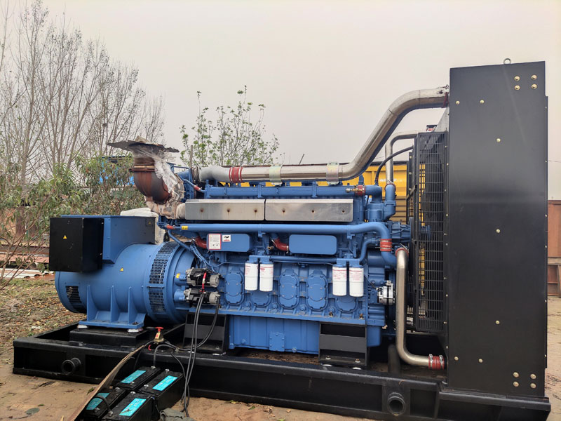 静海柴油发电机组更换机油时，应遵循哪些步骤？